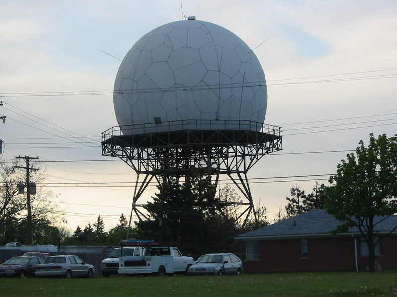 Sheldon Inn (Radar Tower) - 2002 Photo Of Radar (newer photo)